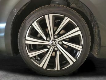 Toyota Corolla 1.8 VVT-h GPF Design CVT (122 ps) - LED - REVERSE CAM - NAV