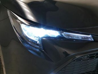 Toyota Corolla 1.8 VVT-h GPF Design CVT (122 ps) - LED - REVERSE CAM - NAV
