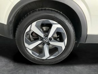 Nissan Qashqai 1.3 DIG-T MHEV N-Connecta XTRON 4WD (158 ps) - 360 CAM - LED - R