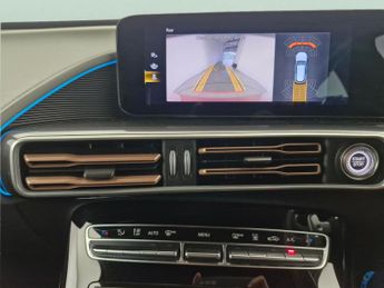 Mercedes-Benz EQC EQC 400 80kWh AMG Line 4MATIC (408 ps) - LED - REVERSE CAM - NAV