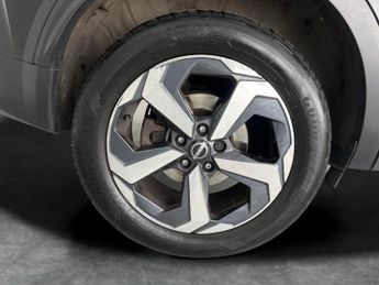 Nissan Qashqai 1.3 DIG-T MHEV N-Connecta XTRON (158 ps) - 360 CAM - LED - REVER