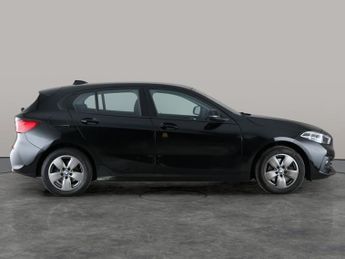 BMW 1 Series 2.0 118d SE (150 ps) - BMW CONNECTED PACKAGE PROFESSIONAL