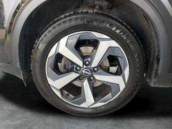 Nissan Qashqai 1.3 DIG-T MHEV N-Connecta XTRON (158 ps) - 360 CAM - LED - REVER