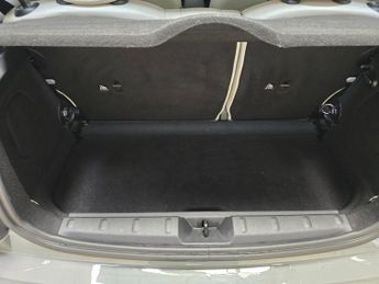 Mini Electric Hatch Cooper SE 32.6kWh Level 3 (184 ps) - 17IN ALLOYS - PAN ROOF - HK