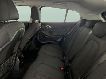 BMW 1 Series 2.0 118d SE (150 ps) - DRIVING MODES - PARK SENSORS - CLIMATE CO