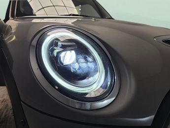 Mini Electric Hatch Cooper SE 32.6kWh Level 3 (184 ps) - REVERSE CAM - HEATED SEATS