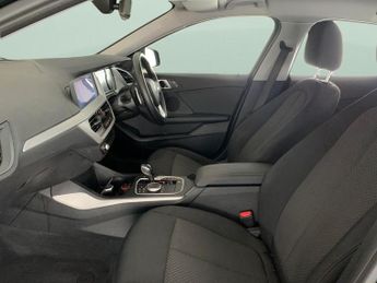 BMW 1 Series 2.0 118d SE (150 ps) - BMW CONNECTED PACKAGE PROFESSIONAL