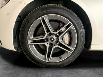 Mercedes-Benz E Class 2.0 E300de 13.5kWh AMG Line Edition Plug-in G-Tronic+ (306 ps) -