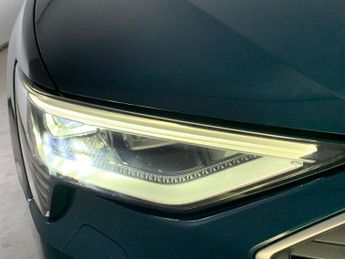 Audi e-tron 55 Technik quattro 95kWh (11kW Charger) (408 ps) - ADJUSTABLE SU