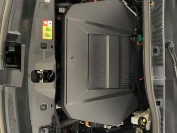 Peugeot E-2008 50kWh GT (7kW Charger) (136 ps) - REVERSE CAM - NAV - HEATED SEA