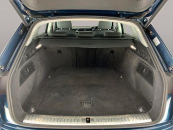 Audi e-tron 55 Technik quattro 95kWh (11kW Charger) (408 ps) - ADJUSTABLE SU