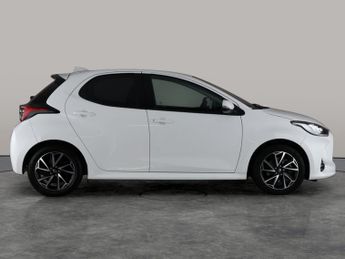 Toyota Yaris 1.5 VVT-h Design E-CVT (116 ps) - BLUETOOTH - DRIVING MODES - DI