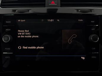 Volkswagen Golf 2.0 TDI R-Line DSG (150 ps) - ADAPT CRUISE - NAV - CARPLAY