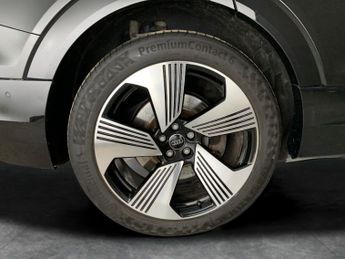 Audi e-tron 55 S line Sportback quattro 95kWh (408 ps) - CARPLAY - LED - REV