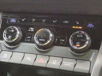 Skoda Karoq 2.0 TSI SportLine DSG 4WD (190 ps) - SMARTLINK - REVERSE CAM - N
