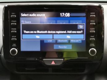Toyota Yaris 1.5 VVT-h Design E-CVT (116 ps) - BLUETOOTH - DRIVING MODES - DI