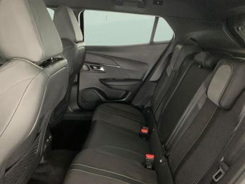 Peugeot E-2008 50kWh GT (7kW Charger) (136 ps) - REVERSE CAM - NAV - HEATED SEA