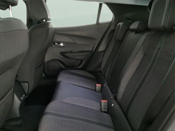 Peugeot E-2008 50kWh Allure Premium (7kW Charger) (136 ps) - REVERSE CAM - NAV 