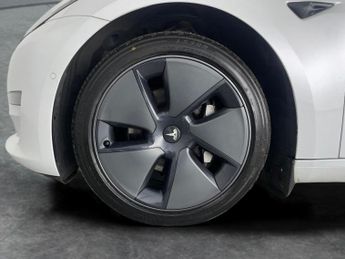 Tesla Model 3 (Dual Motor) Long Range 4WDE (346 ps) - AUTO PARK - REVERSE CAM 