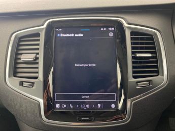 Volvo XC90 2.0h T8 Recharge 18.8kWh Core Plug-in 4WD (455 ps) - HEATED STEE