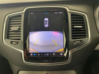 Volvo XC90 2.0h T8 Recharge 18.8kWh Core Plug-in 4WD (455 ps) - HEATED STEE