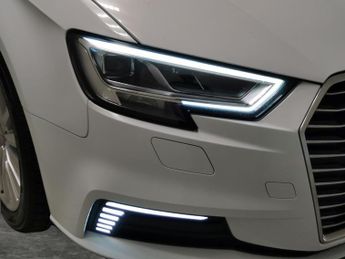 Audi A3 1.4 TFSI e-tron Sportback Plug-in e-S Tronic 8.8kWh (204 ps) - A