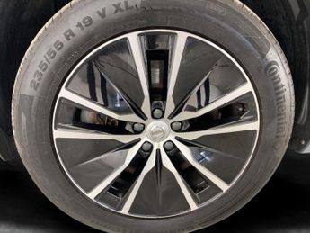 Volvo XC90 2.0h T8 Recharge 18.8kWh Core Plug-in 4WD (455 ps) - HEATED STEE