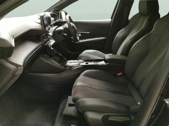 Peugeot E-208 50kWh GT (7.4kW Charger) (136 ps) - LED - REVERSE CAM - NAV