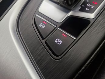 Audi A4 2.0 TDI 40 S line S Tronic quattro (190 ps) - MMI NAV PLUS - CAR