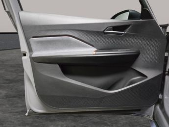 Cupra Born e-Boost 59kWh V1 (230 ps) - AIR CON - DAB - USB AUDIO