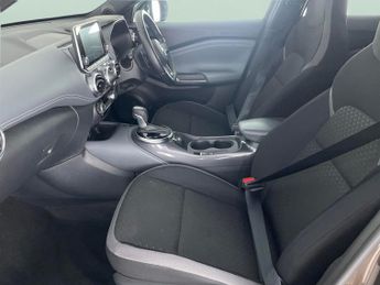 Nissan Juke 1.0 DIG-T N-Connecta DCT (114 ps) - HEATED SEATS - NAV - WIFI