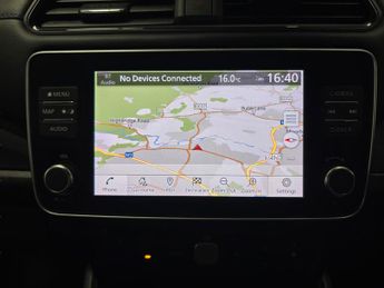 Nissan Leaf 40kWh Tekna (150 ps) - 17IN ALLOYS - AIR CON - KEYLESS START