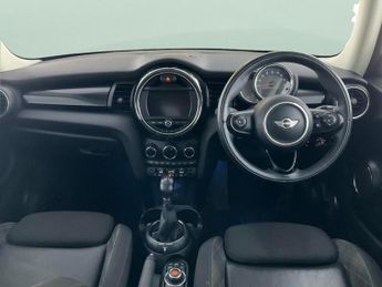 Mini Hatch 1.5 Cooper (136 ps) - 18IN ALLOYS - PRIVACY GLASS - AUTO HEADLIG