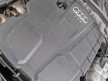 Audi A4 2.0 TDI 40 S line S Tronic quattro (190 ps) - MMI NAV PLUS - CAR
