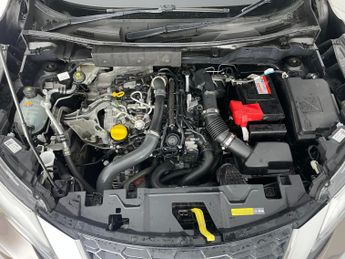 Nissan Juke 1.0 DIG-T N-Connecta DCT (114 ps) - HEATED SEATS - NAV - WIFI