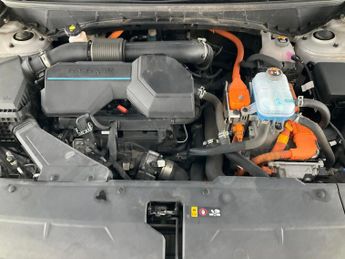 Hyundai Tucson 1.6 h T-GDi 13.8kWh Premium Plug-in 4WD (265 ps) - REVERSE CAM