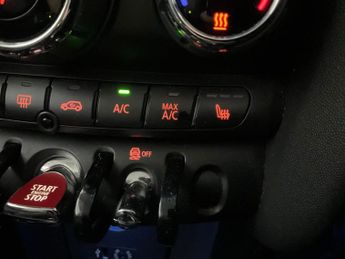 Mini Hatch 1.5 Cooper (136 ps) - 18IN ALLOYS - PRIVACY GLASS - AUTO HEADLIG