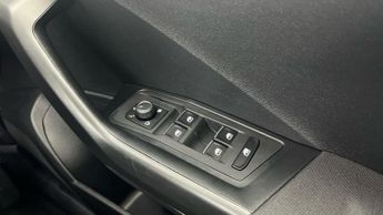 Volkswagen T-Roc 1.5 TSI GPF EVO SE DSG (150 ps) - SPLIT FOLDING REAR SEATS - ISO
