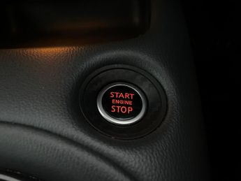 Nissan Juke 1.0 DIG-T N-Connecta DCT (114 ps) - HEATED SEATS - NAV - WIFI