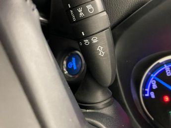 Toyota RAV4 2.5 VVT-h Design CVT (218 ps) - REVERSE CAM - NAV - LANE DEPARTU