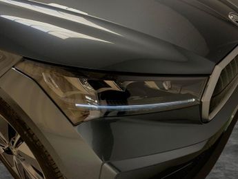 Skoda Enyaq 62kWh 60 (179 ps) - WIFI - BLUETOOTH - 19IN ALLOYS
