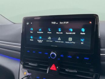 Hyundai Ioniq 38.3kWh Premium (136 ps) - LED - REVERSE CAM - NAV