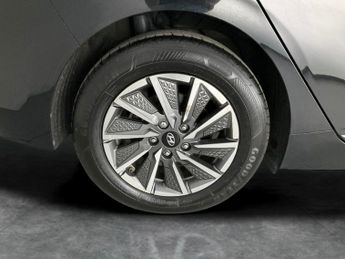 Hyundai Ioniq 38.3kWh Premium (136 ps) - LED - REVERSE CAM - NAV