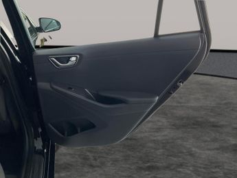 Hyundai Ioniq 38.3kWh Premium (136 ps) - LED - REVERSE CAM - NAV