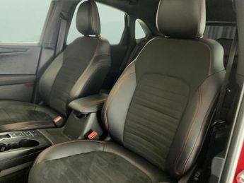 Ford Kuga 2.0 EcoBlue ST-Line First Edition AWD (190 ps) - CARPLAY - AUTO 
