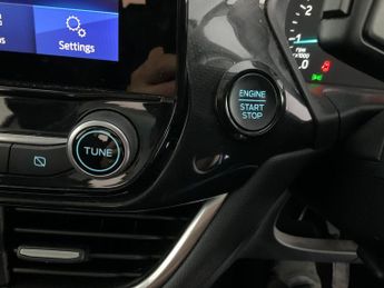 Ford Puma 1.0T EcoBoost MHEV Titanium DCT (125 ps) - FORD SYNC3 - BLUETOOT