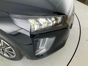 Hyundai Ioniq 38.3kWh Premium (136 ps) - LED - REVERSE CAM - NAV