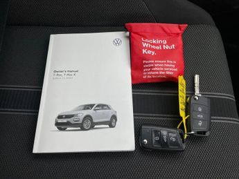 Volkswagen T-Roc 1.5 TSI EVO Black Edition DSG (150 ps) - SAT NAV - WIFI - BLUETO