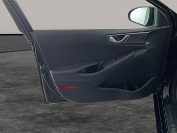 Hyundai Ioniq 38.3kWh Premium (136 ps) - LED - REVERSE CAM - NAV