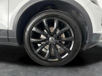 Volkswagen T-Roc 1.5 TSI EVO Black Edition DSG (150 ps) - SAT NAV - WIFI - BLUETO